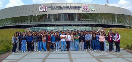 ESTUDIANTES DE TULANCINGO CONOCEN EL C5i Y REFUERZAN SU CULTURA DE PREVENCIÓN